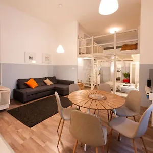 Apartment Klau33 In Party District, Budapest